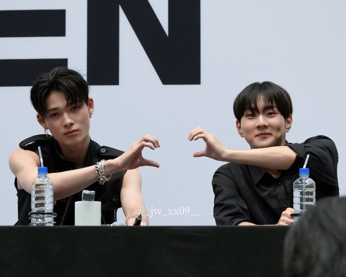 dahandaaa's tweet photo. 원키 붐업 https://t.co/Kv64rGiwYL