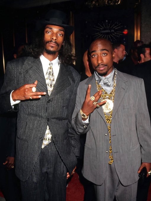 yabaleftonline's tweet photo. Snoop Dogg &amp; Tupac in 1996. https://t.co/SO5xG5GT1f