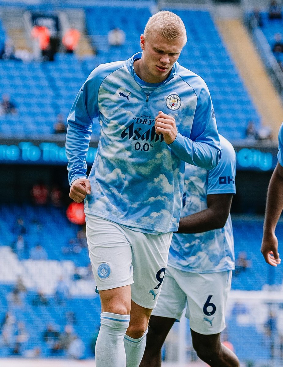 haalandaily's tweet photo. Haaland on today’s match. 🫶🏻 https://t.co/klypdKjP0b