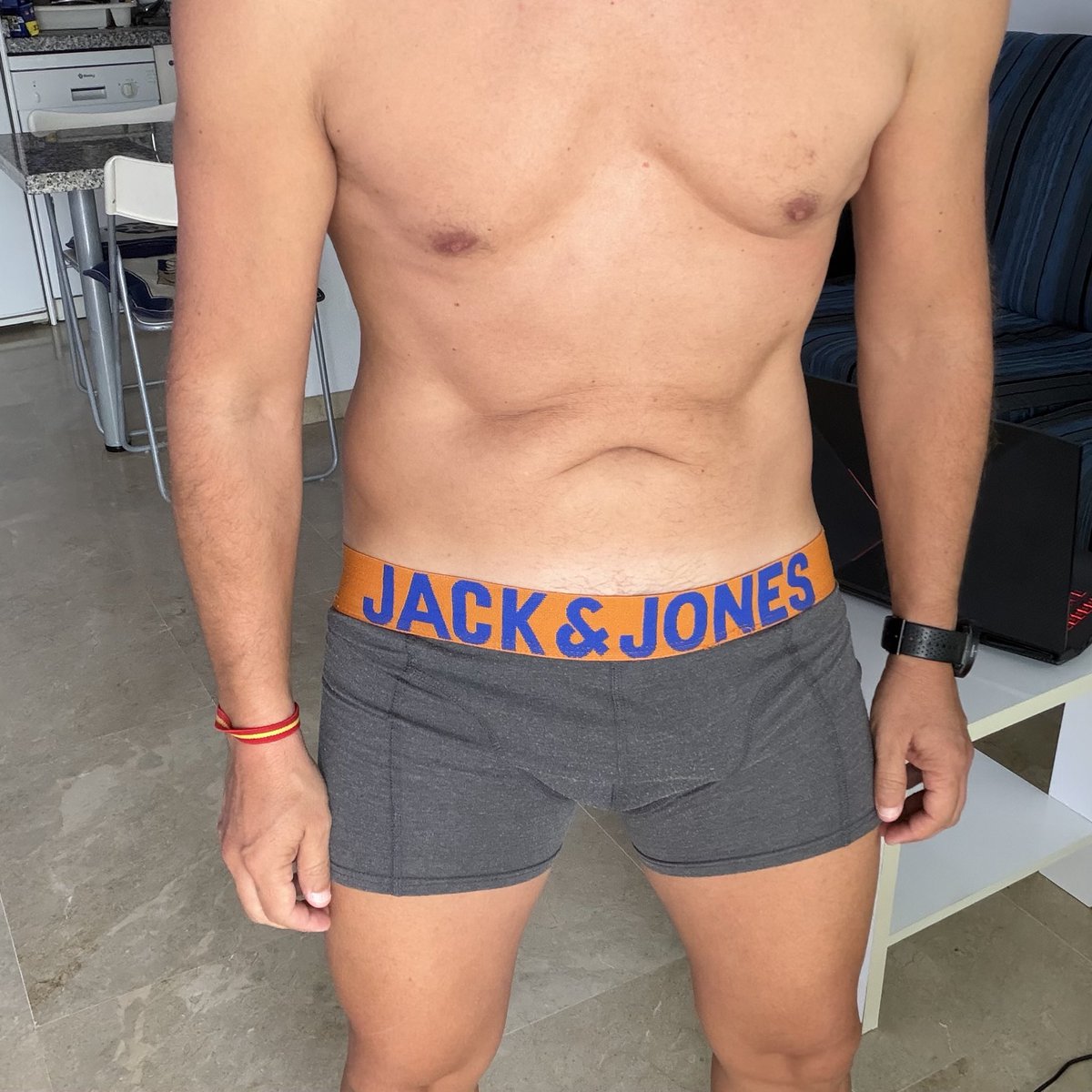 Tonyrunnig's tweet photo. Do you want the boxers I wear on #Cam4, dirty with #cum? https://t.co/EwiUueFPaG