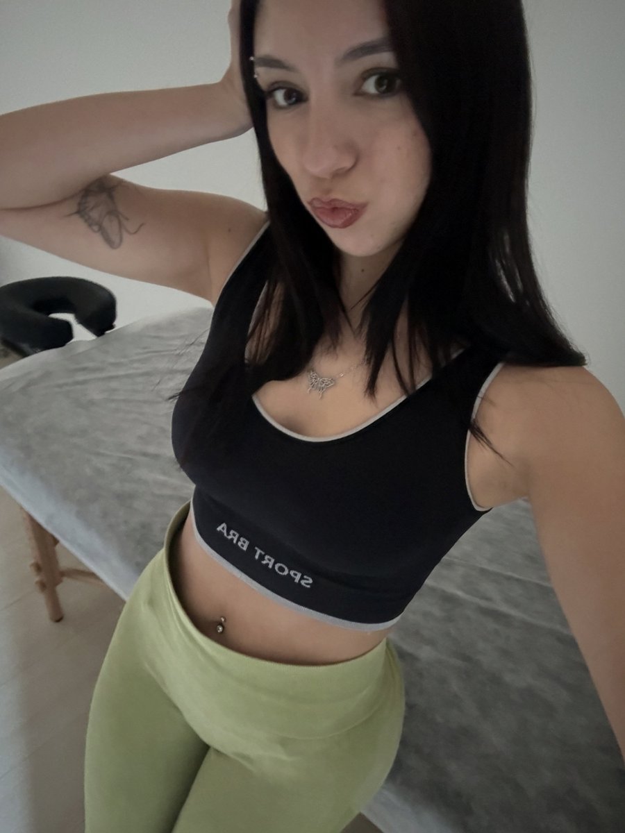 bloompeachiee's tweet photo. delivered exactly what was requested 💅✨ https://t.co/jNdUkO02bw