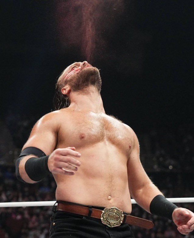 DFW_Wrestling's tweet photo. @RockyKoa @DStuartDeBe_W @jaydenfatuFed @Morningstar_DFW @KOA_VEX @MccormickCowboy @KingKoa_DFW @BJKoaDFW He gets into the ring. Looking at Clyde and setting up for his BANG Taunt. BUT CLYDE GETS TO HIS FEET. SPITTING THE BLOOD IN HIS MOUTH INTO THE AIR!

HOLY SHIT WHAT A VISUAL! https://t.co/YwCqK1GHdu