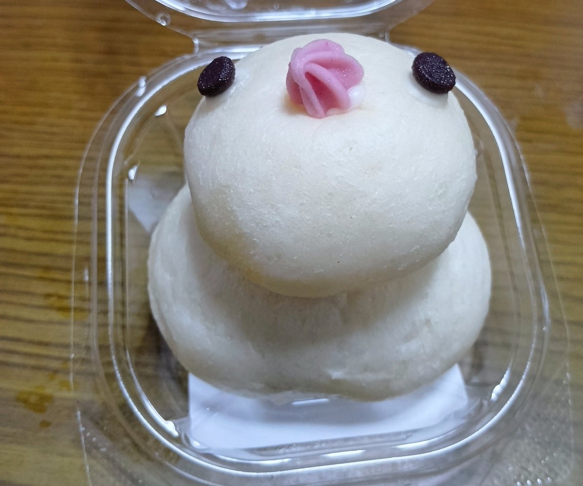 cpk1f's tweet photo. 弥富歴史民俗資料館から歩いて10分程の場所にある、「あきらぱん」さん😊
モーニングセットと、
文鳥さんパン＆文鳥さん
メレンゲクッキー💕😊
文鳥さん好きな方に有名なお店💕😊
#文鳥
#白文鳥
#ぶんちゃん
#弥富歴史民俗資料館
#あきらぱん https://t.co/EkErkUlT0T