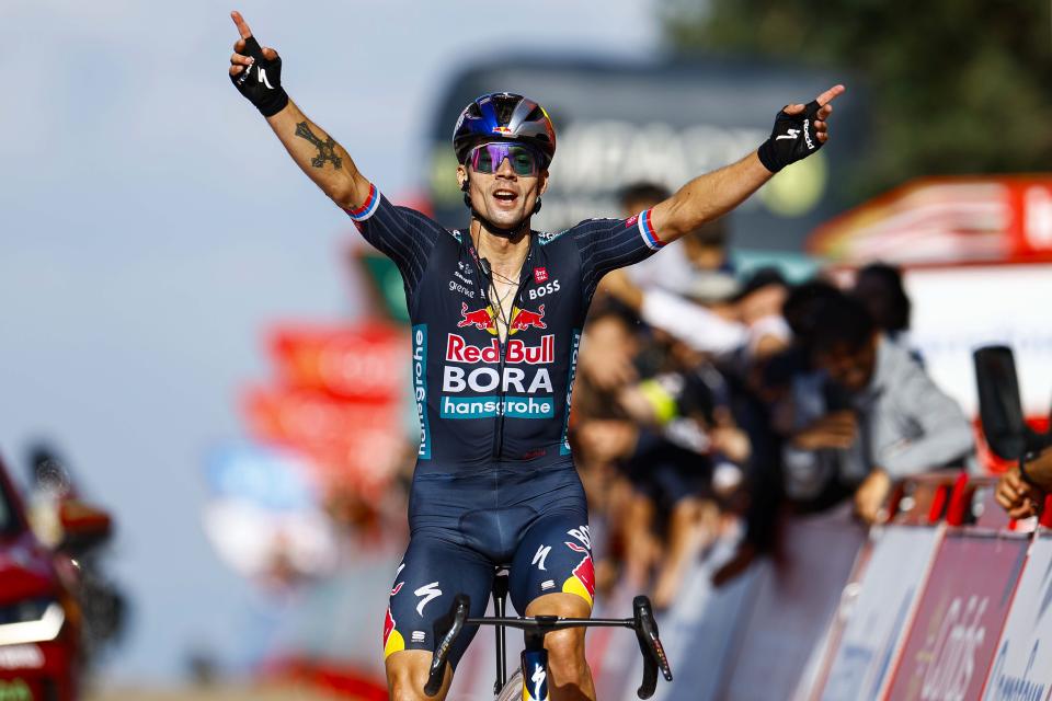 ciclo21's tweet photo. Hoy se cumplen 2 años de la última de Primoz Roglic 

Los 116 ganadores de etapa en las 3 grandes vueltas al completo 

https://t.co/FKSXA3c0dK https://t.co/wX3UPRF9EQ