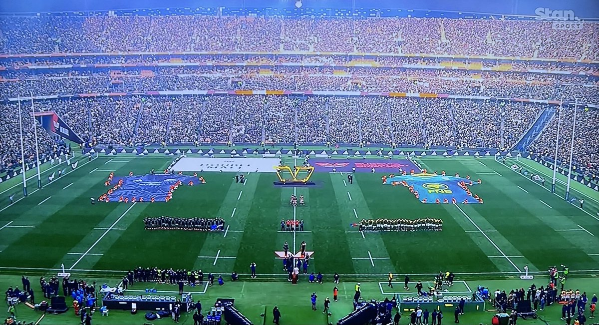 AkanimiltonM's tweet photo. Rugby fans are far more organized, showing up hours before kickoff to ensure smooth matchdays with zero delays. PSL fans  can definitely learn from this , we can do better. https://t.co/TjJlVyKM1N
