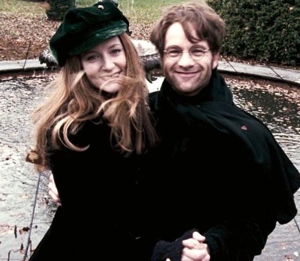 dfw_ella_'s tweet photo. The Harry Potter story I wanna know is why did lord Voldemort go after Harry’s parents in the first place? https://t.co/fWYXidnDcP