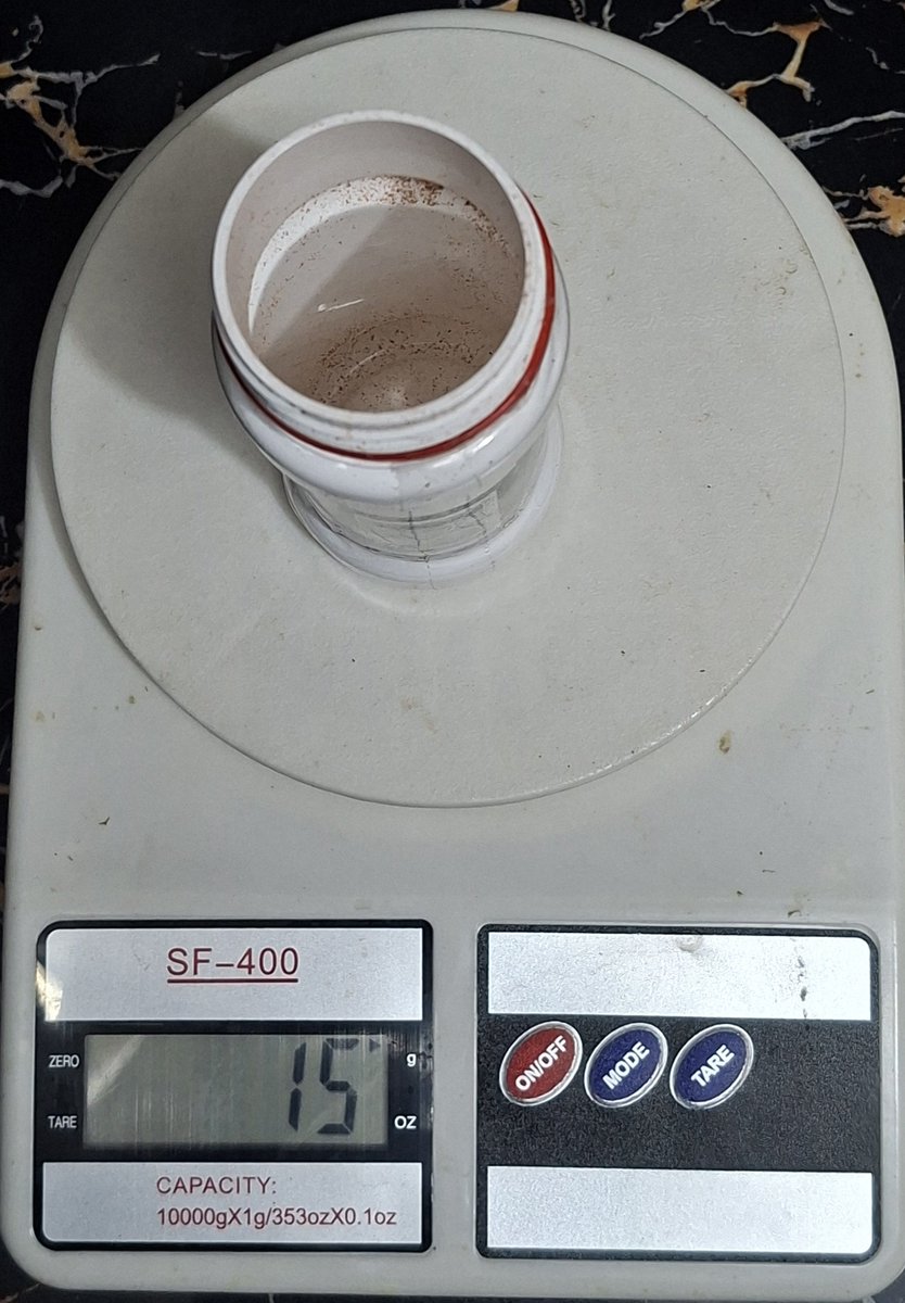 Enkevo's tweet photo. @SMzee11611 @Honeyfarsafi Empty container is 15 grams.  So 65-15  = 50 grams. Meaning the 50 grams spice was well labelled and measured. https://t.co/rEgVbzDsyC