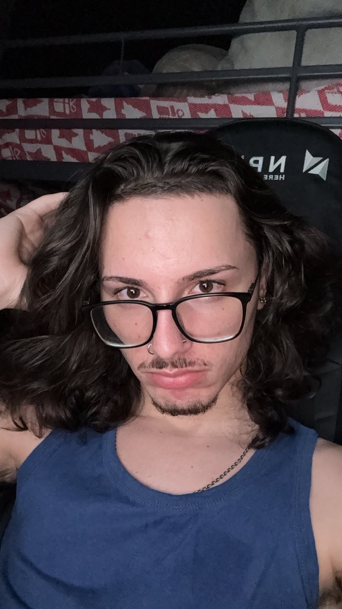 LFstarboy8's tweet photo. Glasses on https://t.co/arYbvUbKiF