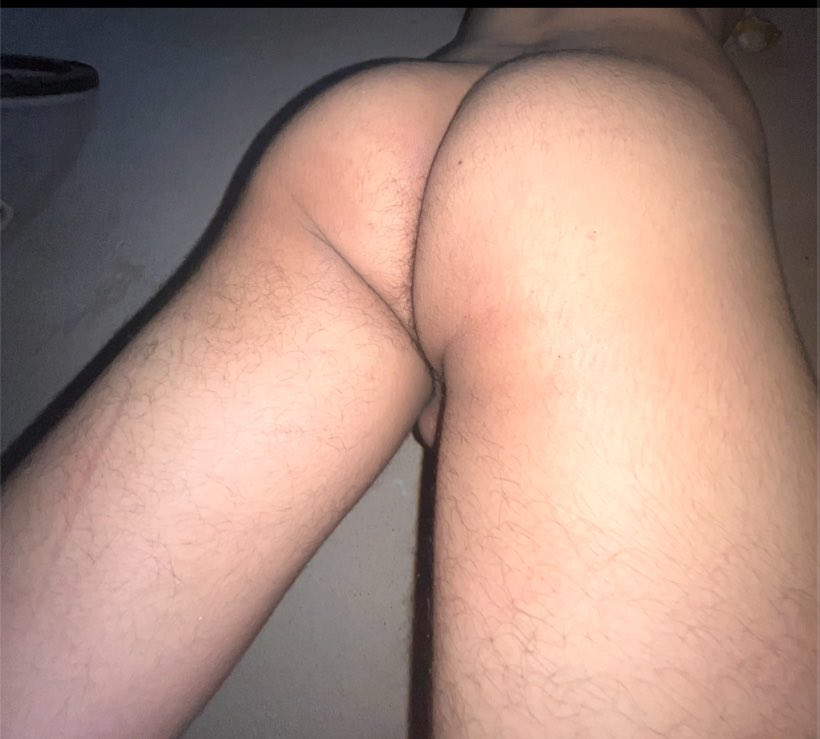 ivanfuntains's tweet photo. Qué me besás primero? 🤔💋 #gay #bi #gay4pay #heterocurioso #kinky #hairy #musky #mascbottom #bottomdom #biceps https://t.co/M5jaCeMUNV