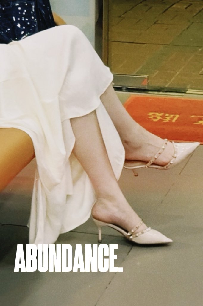 ABUNDANCEBB's tweet photo. 今晚嘅你有點🫦
釘鞋就係誘惑 🫣
#人妻 #高跟鞋 #少婦 #足交 #massage https://t.co/Oq5chr7dqd