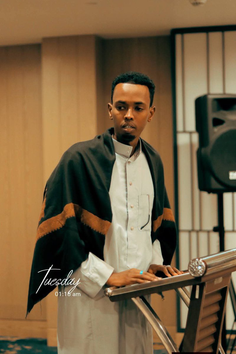Galoolforum1's tweet photo. Galool Forum oo kula la qaatay Chief of Staff ka xafiiska Madaxweynaha Jamhuuriyada Somaliland Abdikadir Eidle iyo xubno kale, kulan ka qabsoomay Sarovar Hotel. https://t.co/EQJ9TNmeUE