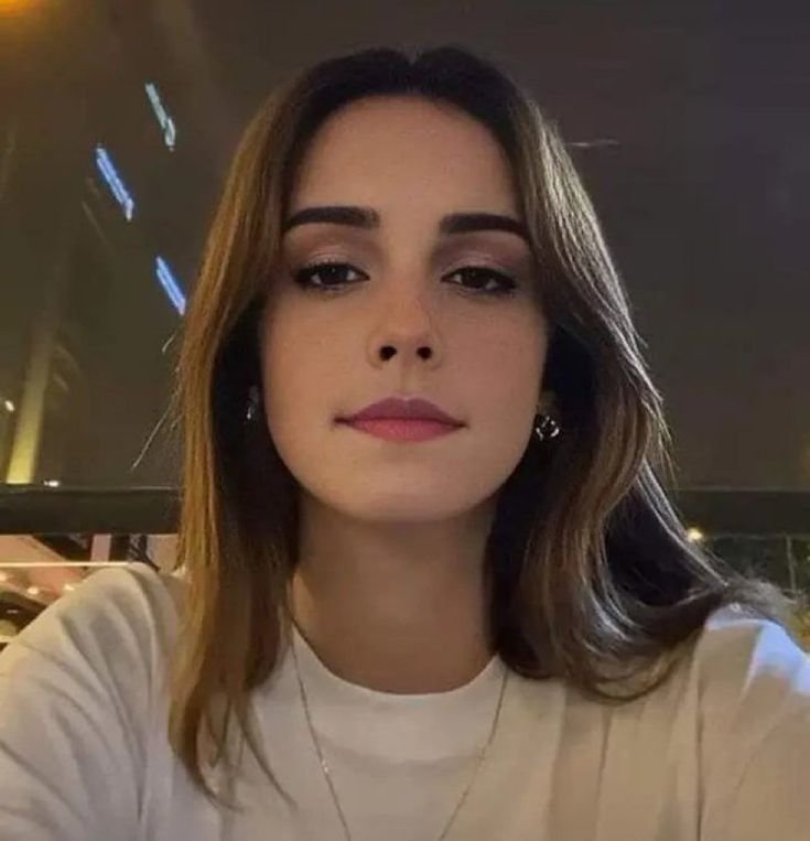 EmmaWatsonfiny's tweet photo. https://t.co/SlxtkHMYG4