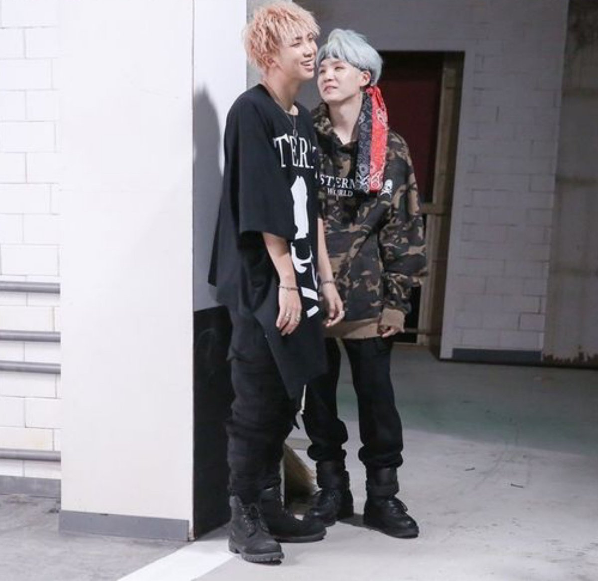 btswantsbts's tweet photo. these pics mean so much to many of us https://t.co/SrD6efQJ79