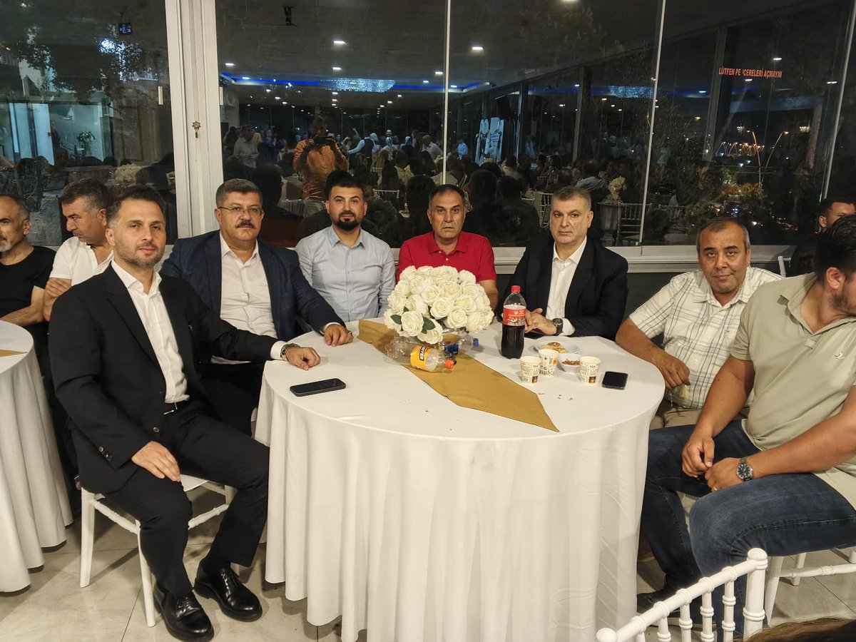 mustafabzdgn2's tweet photo. Et ve Süt Kurumu Genel Müdür Yardımcısı Av. Ceyhun Bozçalar'ın yiğeni Alperen Sıtkı ile Elif Nur'un düğün merasimine katıldık. Genç çiftlerimize hayırlı olmasını diliyor, kendilerine ömür boyu mutluluklar temenni ediyorum. https://t.co/mypCEwF4Lq