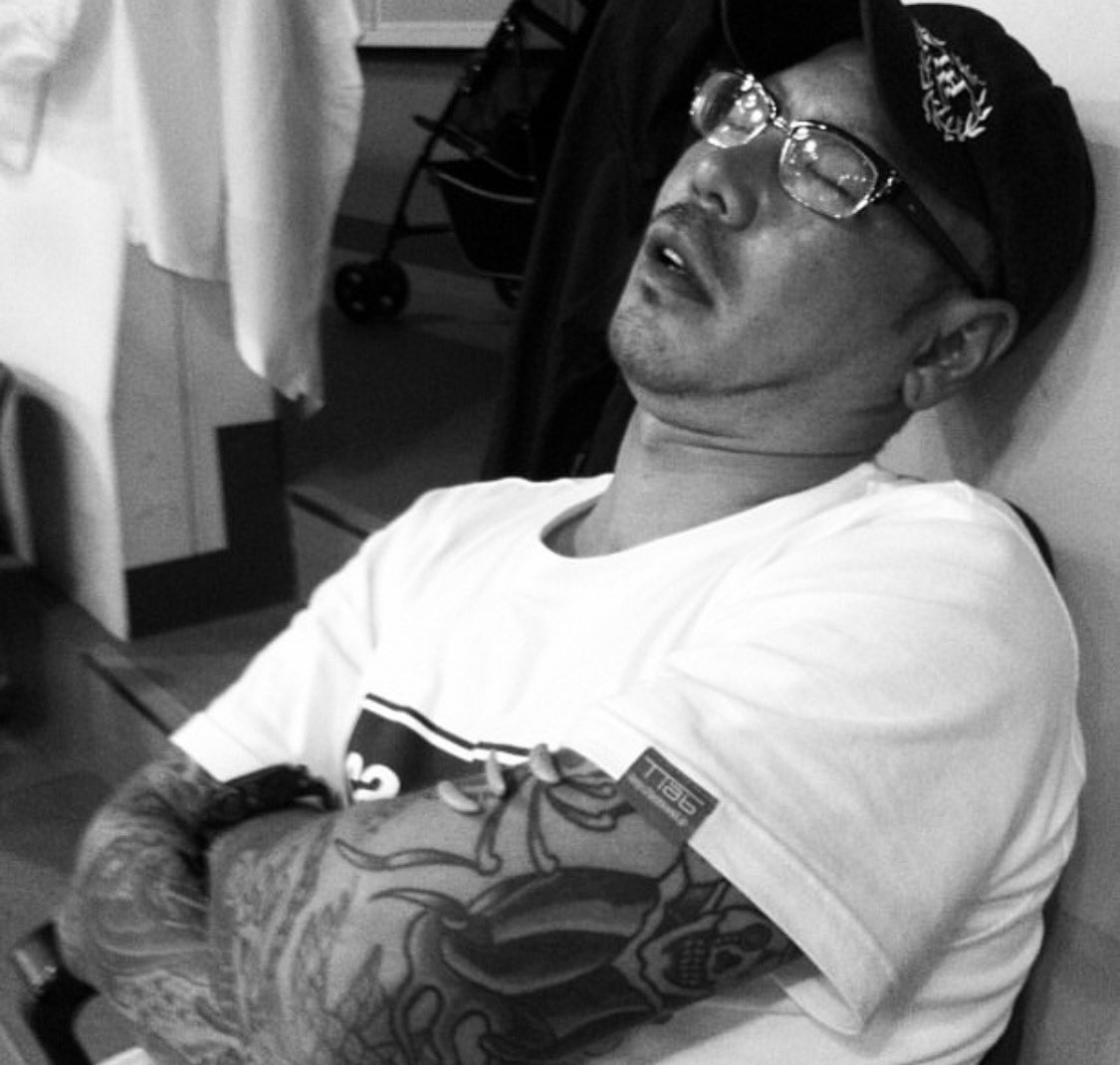 knob420's tweet photo. 最近はよく眠れてたのに、久々に目ぇ覚めて寝られへん。
ヤツはちゃんと寝とるかな？面会に行って色々と話すのは、リハビリのためにも夜寝かすためにも良いらしいです。 https://t.co/jrpFYxLCVG