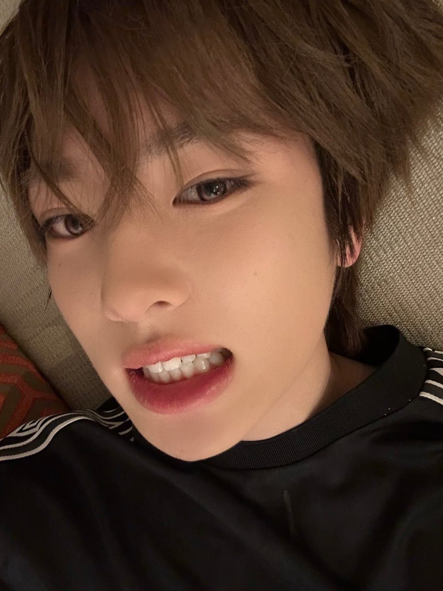 3geiop's tweet photo. 나 왜 이제 봄 레전드 양키남인데 https://t.co/267kTXtjFp