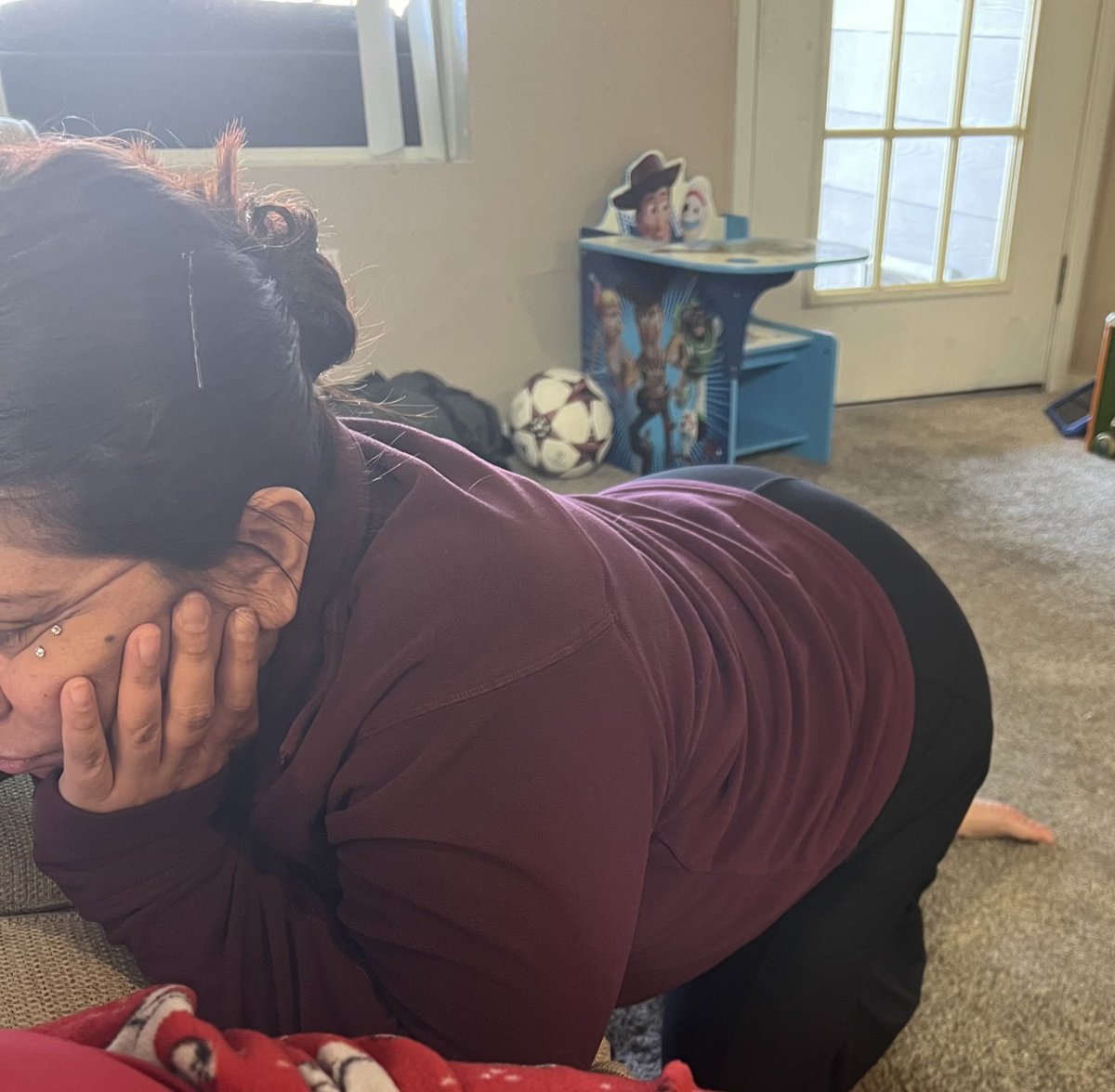 8Thefrogdude's tweet photo. I think she likes it when I record 👀 https://t.co/SFUakDYE4P