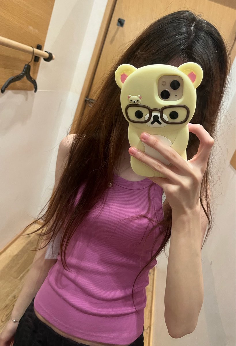 lttlepupp's tweet photo. 21 inch waist 🧘‍♀️ https://t.co/DcPm7szJwh