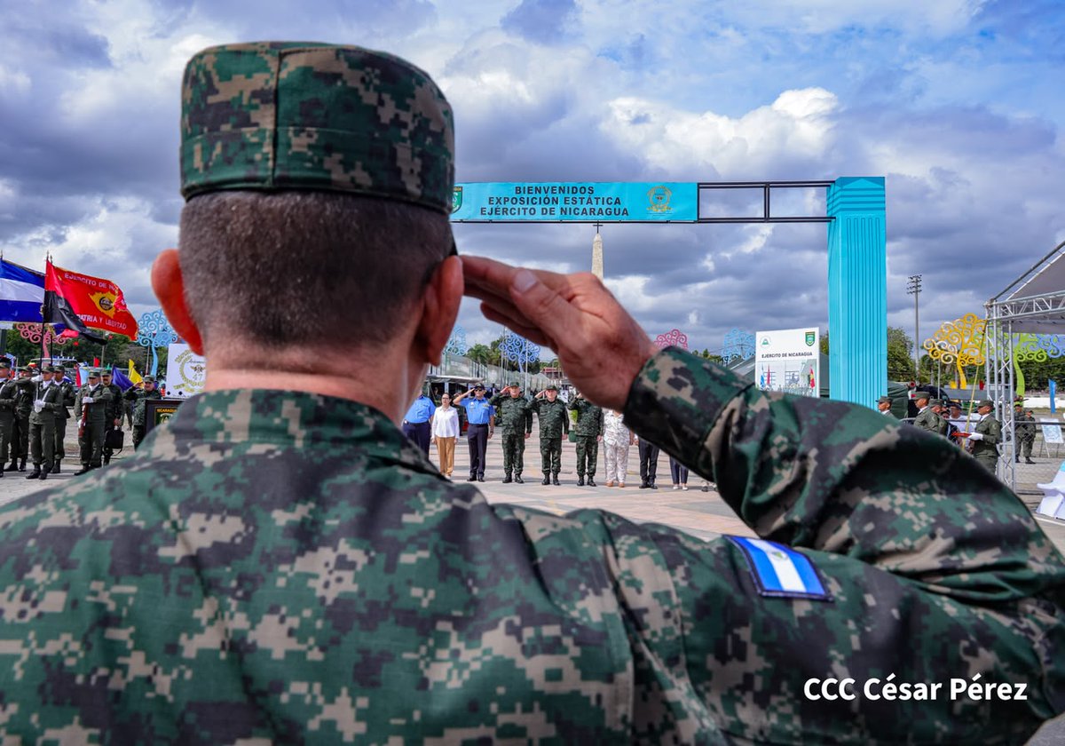 Canal4Ni's tweet photo. 🇳🇮✨ Ejército de Nicaragua inaugura Exposición Militar Estática en el marco de las celebraciones por el 47 aniversario de su fundación y las fiestas en honor a la Patria. #noticias #nicaragua 

Más detalles 🔗 https://t.co/CnzT8UgmFF https://t.co/ftzbw4M3ir
