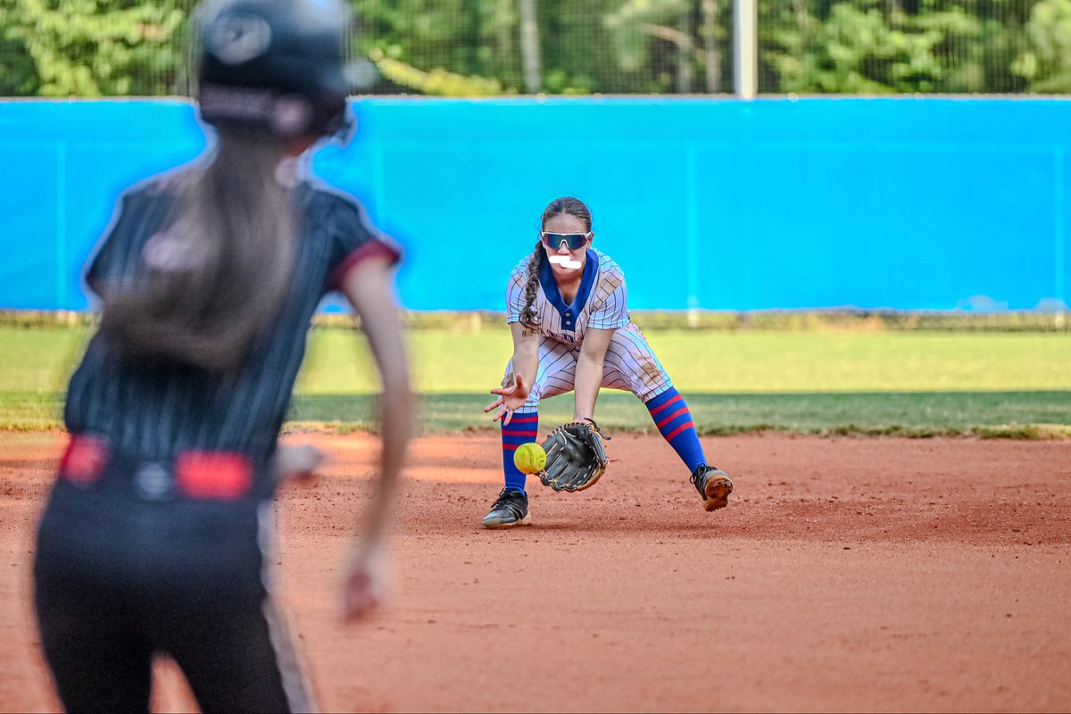 asharaina2028's tweet photo. Halfway through 🥎

I got a lot of fielding opportunities this week at 2 and SS, and 4 QAB’s. Super excited for camp next weekend with @Winthropsoftbal! 

#2028graduate #ROW @PRHSSoftball @peytondarnell11 @CatamountSB @defo25 @SBRRetweets @NFCAorg @kyleighmpayne @Penn_Softball @jenica_brown18 @TheNextInning