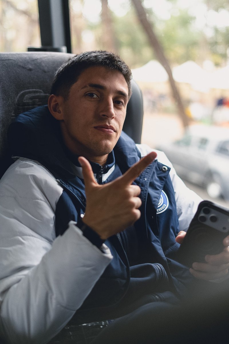 CSIRoficial's tweet photo. Buenos Aires🔜✈️

Vamos Lepra💙 https://t.co/YIuVCvrUXx