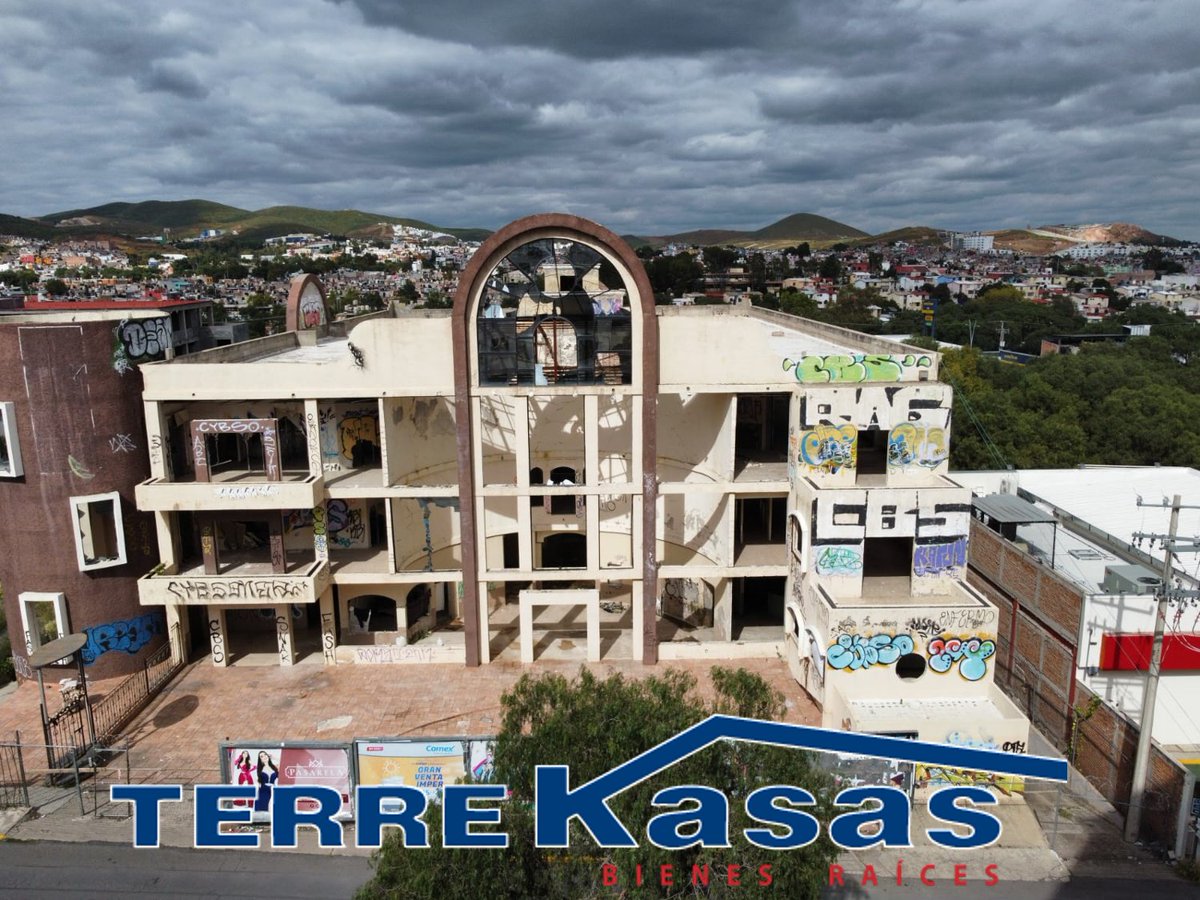 Terrekasas's tweet photo. Edificio en Venta en Zacatecas en Colonia Las Colinas, Sobre Avenida García Salinas, con 1900 m2 de terreno, 4500 m2 de construcción, cuenta con todos los servicios. Excelente ubicación, de fácil acceso a diferentes vías alternas de la cuidad, ideal para invertir. $60,000,000. https://t.co/2W4wmUqiXa