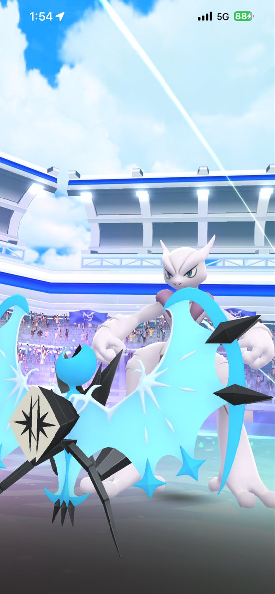Double0fivesix's tweet photo. @PokemonGoApp @ScopelyExplore 

Raids are lagging and now completely frozen. We all just lost our passes. https://t.co/ngnPSG5V8e