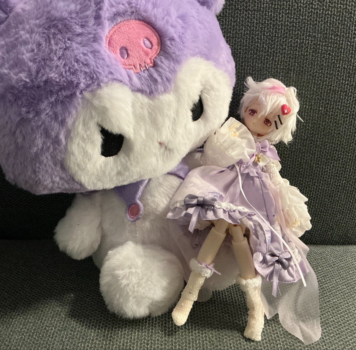Lucemires's tweet photo. I’ve really liked dolls for a long time so heres me but doll!
I made everything but the clothes and the doll itself i do plan on making my canon outfit tho! (I’m a beginner btw ik the hair is kinda bad) https://t.co/AiZ2JIy5HW