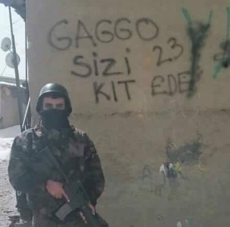 barisgakgohnk's tweet photo. @ElazigArsiv Gakgo ananızı siker 0ruspu cocukları https://t.co/iMu0odPBaF
