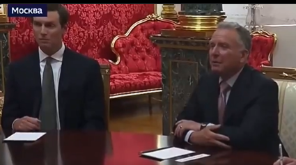 silupescu's tweet photo. Un foglio di carta e una matita, questi decidono i destini del mondo come se andassero a un concorso alle Poste.
Un foglio di carta e una matita è tutta la preparazione dell'incontro che dovrebbe portare la pace in Europa.
Ci credo che poi dicono solo cazzate. https://t.co/Bi2o3MYeuq