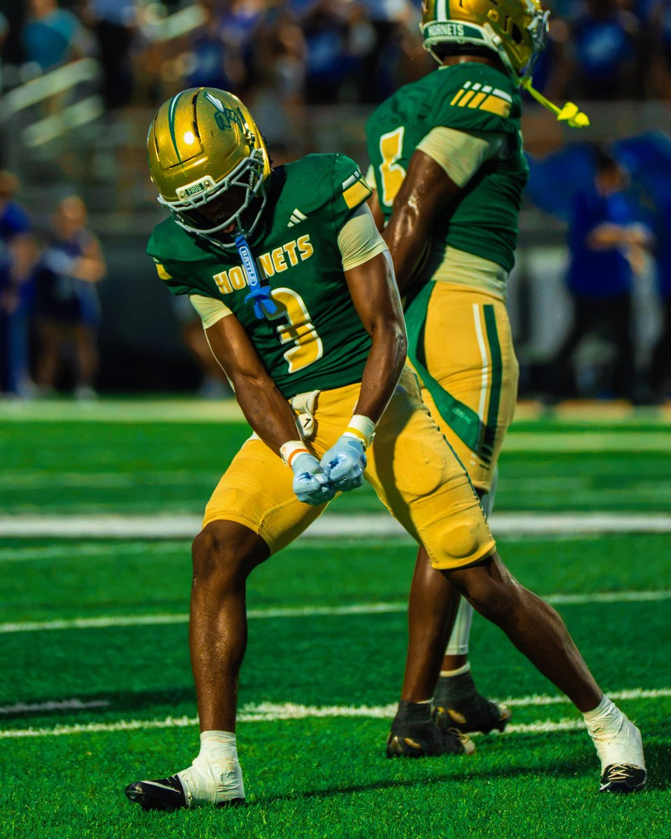 semajjamison_4's tweet photo. Week 2 stats 🚨
1 PBU 1 TFL 5 solo tackles https://t.co/Hn1nwzKFv8