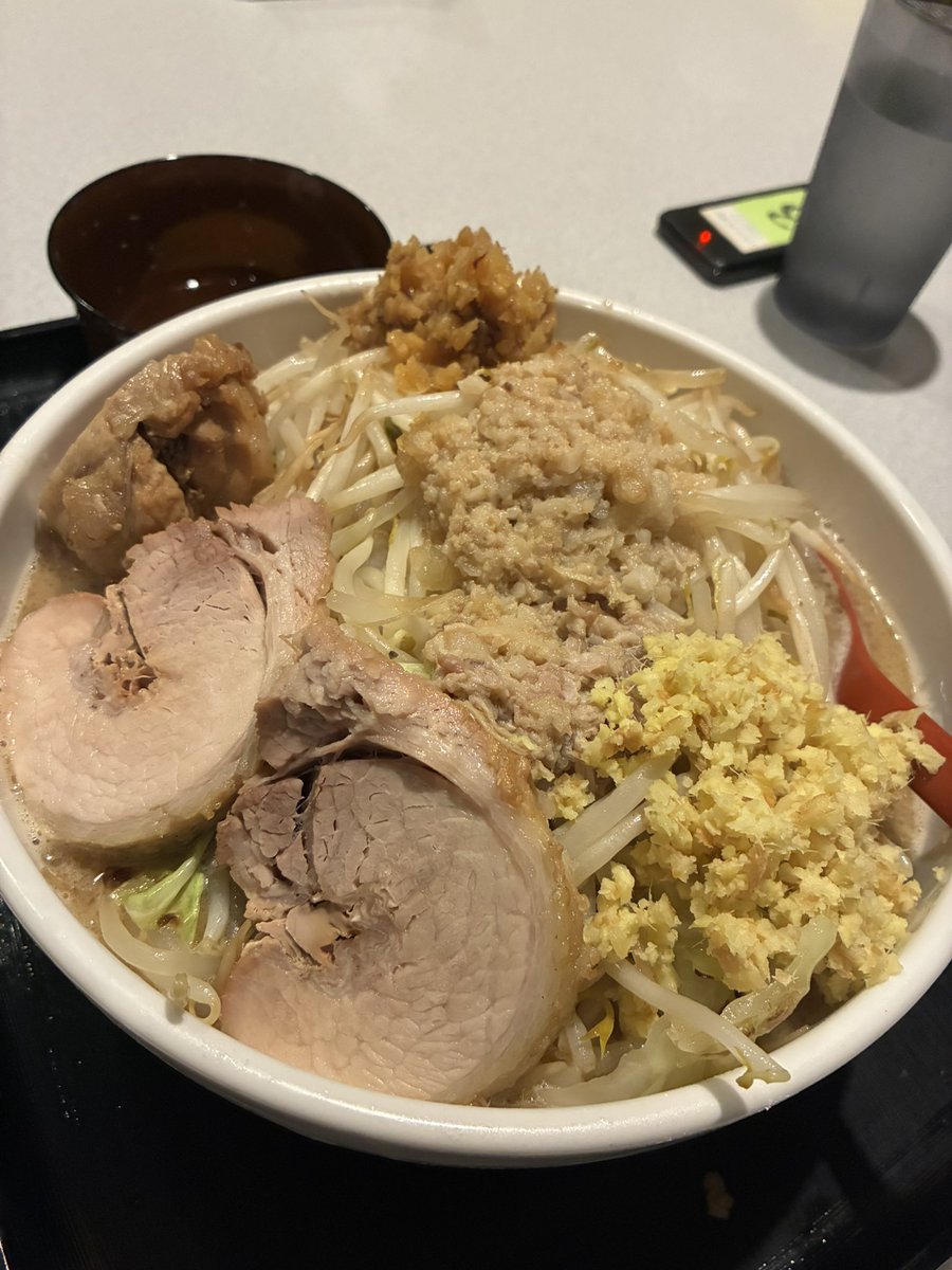 jkotterij's tweet photo. 日向こってり醤油二郎🍜

予約者限定ロング麺👍

次回も楽しみ🤤 https://t.co/JKkk8NzLW3