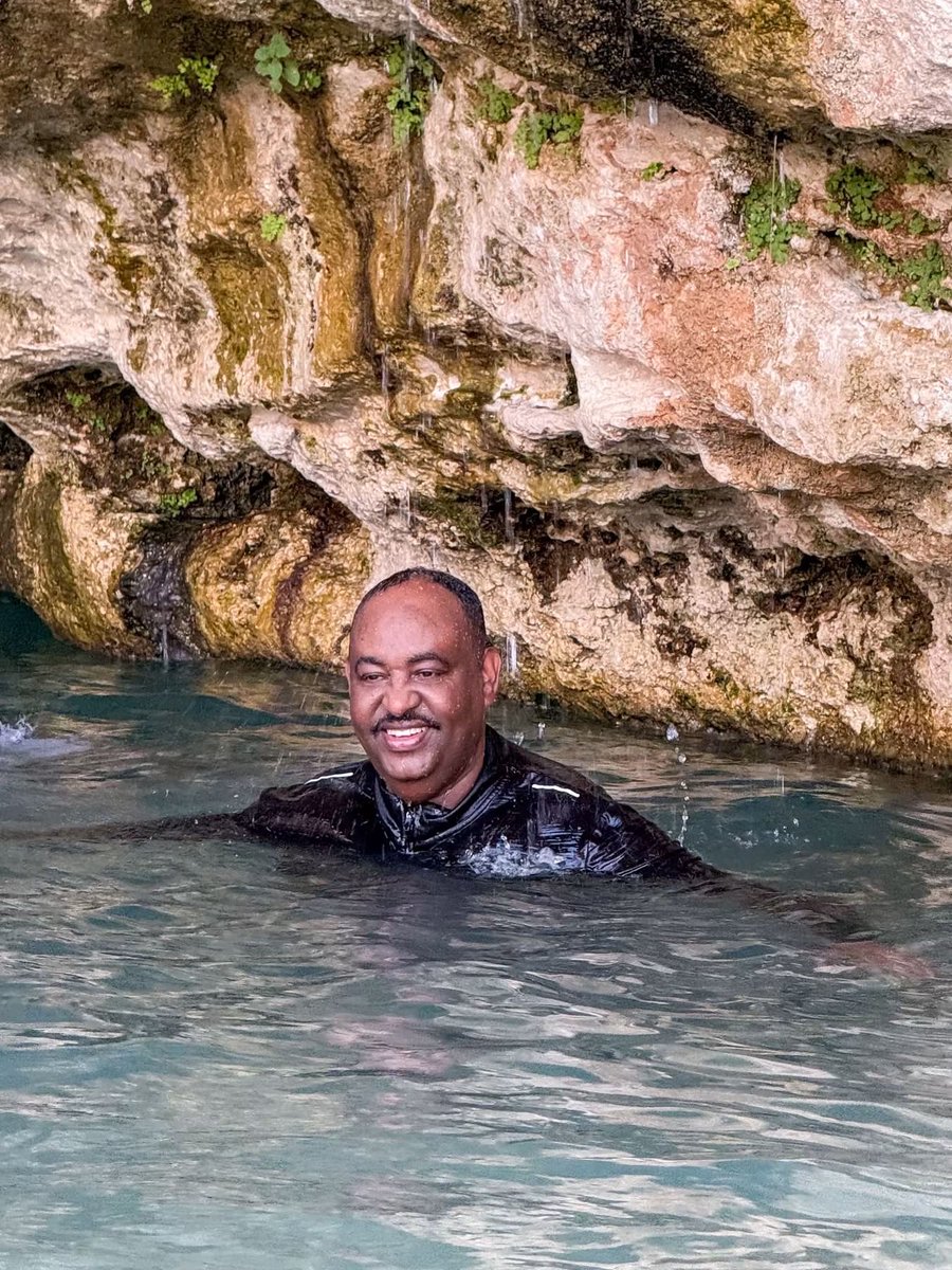 GaroweOnline's tweet photo. Puntland President Said Abdullahi Deni, who is touring parts of the Bari region, posted footage on his social media page showing himself swimming at Isku-Shuban Spring, a natural water spring located in Isku-Shuban district in Puntland’s Bari region.

President Deni recently also travelled by road through several areas of the Mudug region, including remote communities such as Towfiiq district.

The president’s latest tour of Bari, including areas recently cleared of militants who had been hiding in the region’s mountainous terrain, is being seen as an effort by the Puntland government to demonstrate the security and stability now prevailing in those areas and the progress made in restoring government control and public confidence. #Somalia