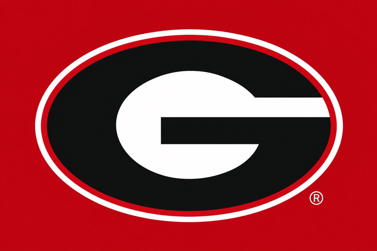 HuffMarco19376's tweet photo. Blessed to receive a offer from university of Georgia @GregoryLenny @coachheavyd @CoachDaniels06 @Coach_Patton34 @mattbeyatt @CoachKailonJ https://t.co/OXbyWtDwse