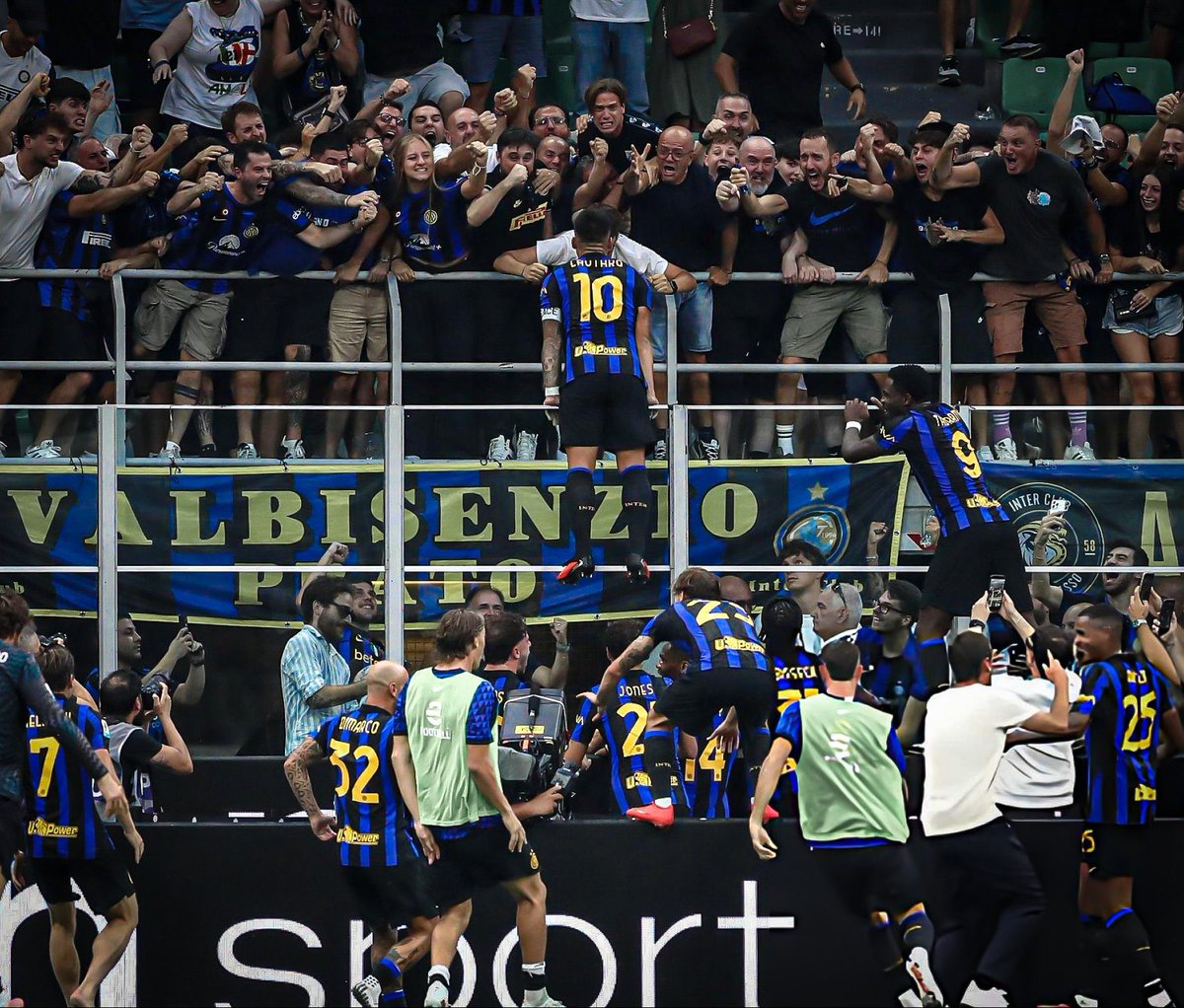 InterMilanFRA's tweet photo. AURA. https://t.co/sVbUjYDnCW