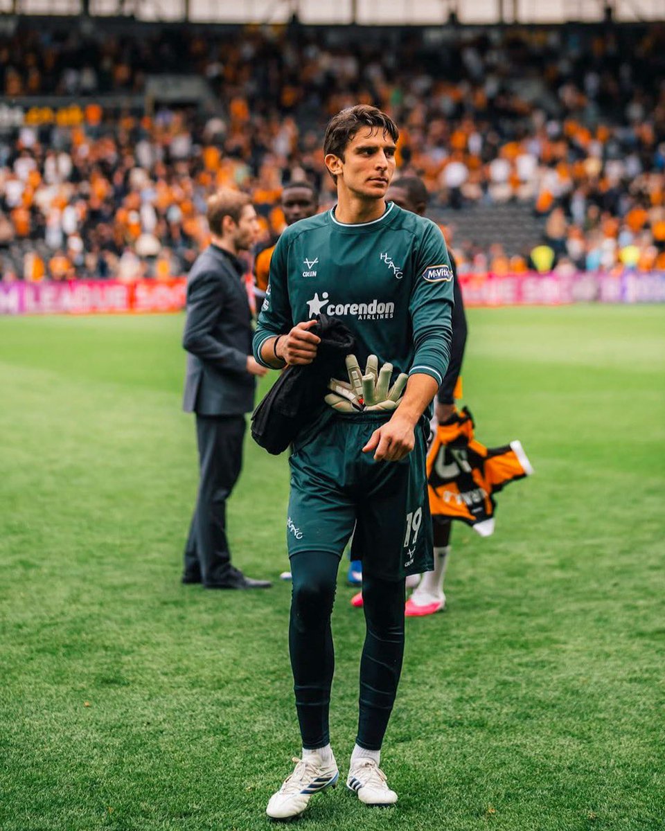 RisingStarXI's tweet photo. 3 GAMES. 
3 CLEAN SHEETS.
3 MASTERCLASSES.

𝐊𝐎𝐍𝐒𝐓𝐀𝐍𝐓𝐈𝐍𝐎𝐒 𝐓𝐙𝐎𝐋𝐀𝐊𝐈𝐒 (𝟐𝟑) 🇬🇷🧱 https://t.co/MSOeod3qxQ