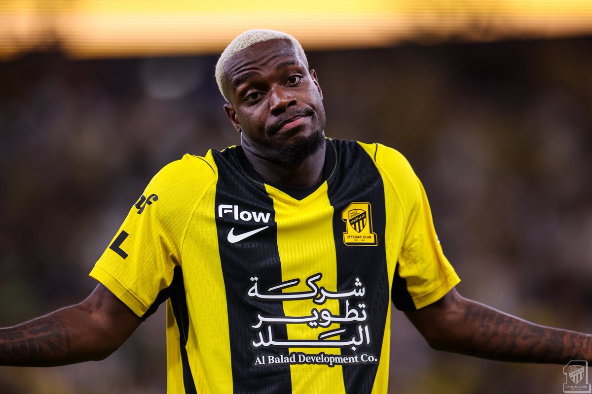 ittihad's tweet photo. 🤷‍♂️💛
#الاتحاد_النصر https://t.co/blqtGPuNjY