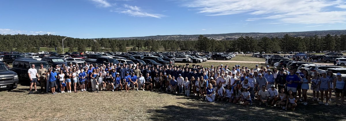AF_Lax's tweet photo. Parents’ Weekend is here!  First AF lacrosse tailgate of the year for ⁦@AF_Football⁩ vs Duquesne football game.  Go Falcons! Have a great weekend everyone! #3 #GotYourBack #CountOnMe #FlyFightWin ⚡️🇺🇸 https://t.co/0XYXIaV1dE