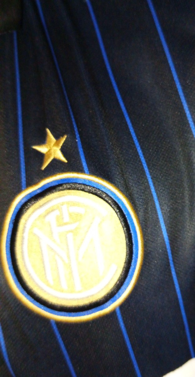 DSetiawanovic2's tweet photo. @Internona98 @talnalboyyy @idextratime #ForzaInter💙🖤 https://t.co/DHY286F03K