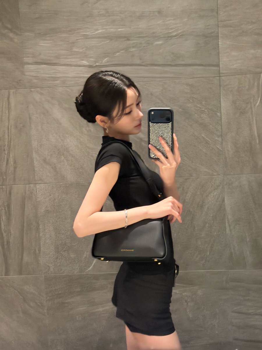 liyahfrui's tweet photo. i have new personal inspo https://t.co/yiroaTOxn3