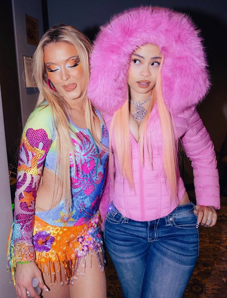 Sweetmanfock's tweet photo. Zara Larsson &amp; Ice Spice 🎀🧊🐬🌈 https://t.co/GA2ppSwaOS