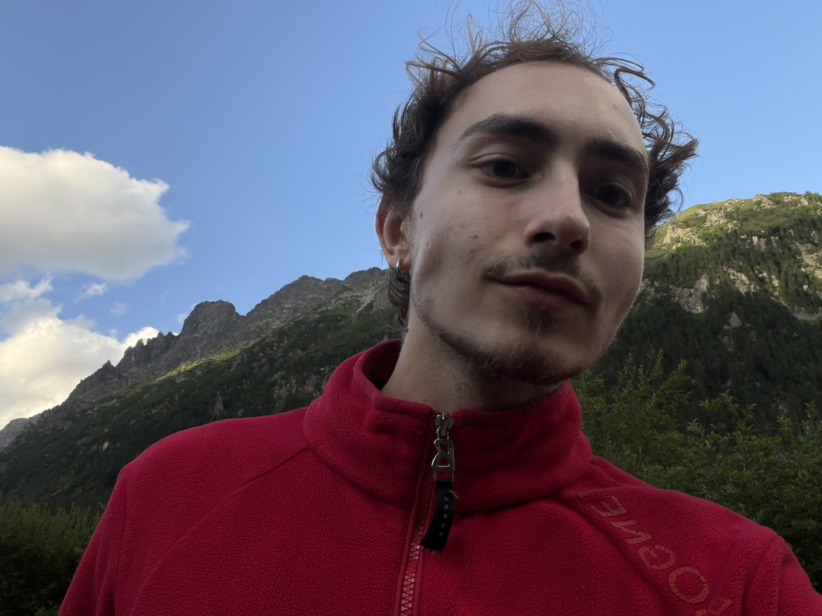 PavK000's tweet photo. https://t.co/tyr4QbBy9q