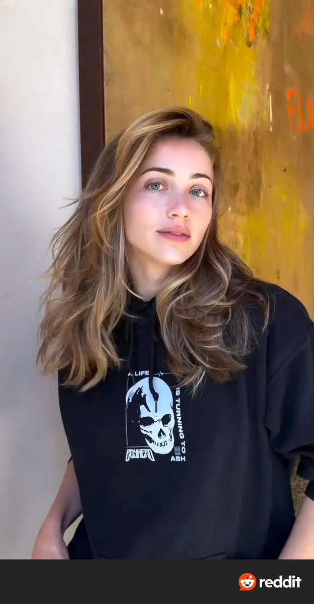 luciano03277824's tweet photo. Emily Rudd 🩵🥰✨ https://t.co/4xkGpJvuzu