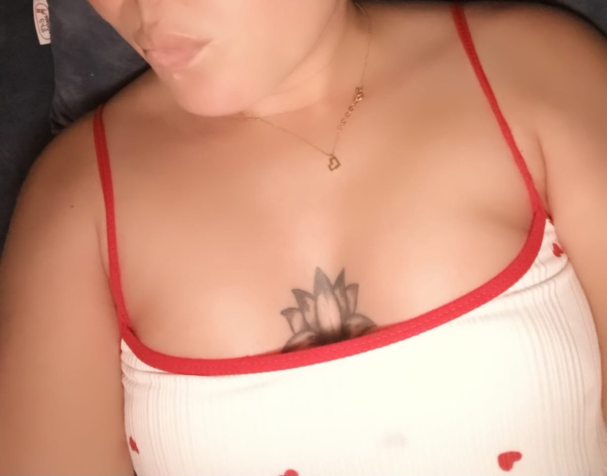 AnkSimge's tweet photo. İyi geceler sıkıldım Koray mesai yapıyor ben napsam acaba 🔥🔥🔥#cuckoldtürkiye #cuckoldçiftler #cuckoldkocaları #swingerçift https://t.co/XyQl0VWs2n
