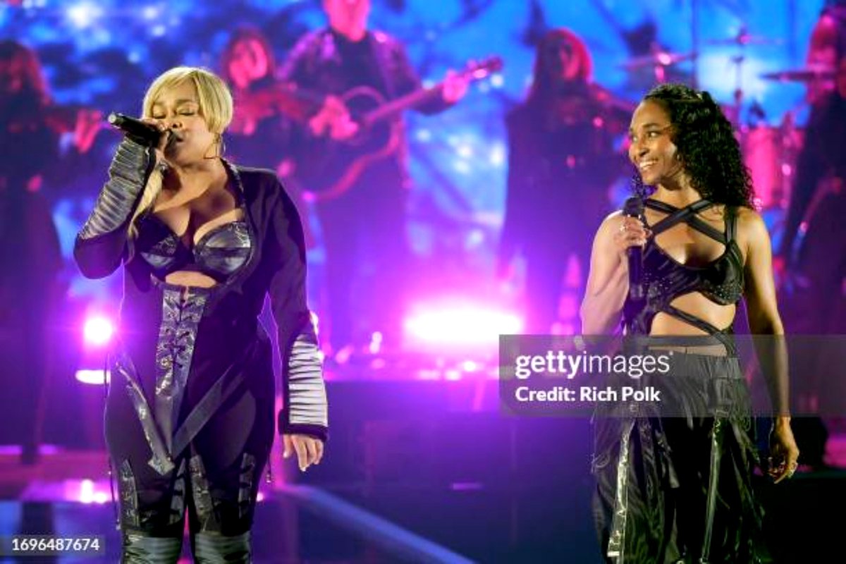 IAMJamena's tweet photo. ✨🙏🏾PRAYERS UP WITHOUT ceaSING🎶✨
For: The "T" In #TLC ⭐🎶⭐🎶⭐🎶#TBoz❣️
#TionneWatKINs🙏🏾 🫶🏾🤎🤎🤎💖💐🌸🌹🌸 https://t.co/rdd39Iuvz2