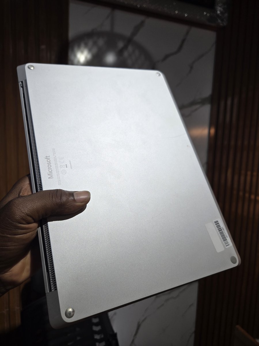 yaro2k's tweet photo. Windows computer 
Microsoft surface 
Display: 13.3-inch screen size 
Intel(R) Core(TM)i5 8th Gen
Storage: SSD 256GB 
Installed RAM: 8GB
Excellent Battery 🔋 
Backlit Keyboard 
Price: DM https://t.co/SWycI2xF9q