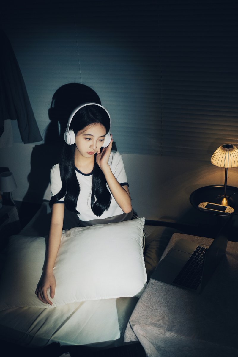 nihalselvi's tweet photo. Just found this hidden gem indie track—its lo-fi beats and soft vocals hit different, perfect for lazy afternoons. https://t.co/CEZg3Z68Ch