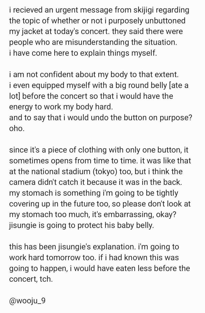 wooju_9's tweet photo. [eng trans of jisung's bubble message]

this was not an apology, he did not get scolded by the company, this is him being embarrassed by a wardrobe malfunction (and lowkey annoyed that ppl assumed he did it on purpose). please don't take the bubble auto translate at face value! https://t.co/qsOkktNXTx