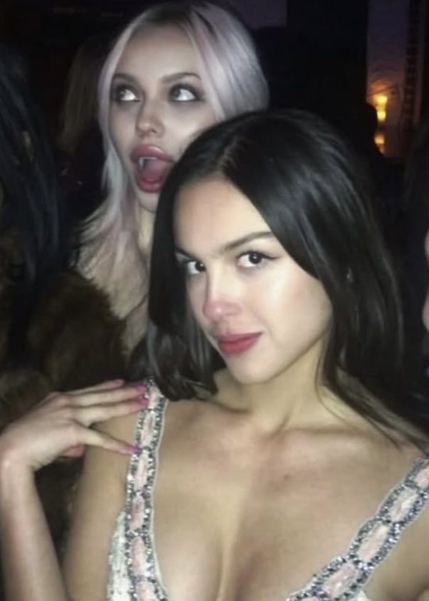 ChartsRodrigos's tweet photo. Female artists with the highest debut-day streams for a debut album on Spotify:

#1. Olivia Rodrigo – "SOUR" — 60,551,255
#2. Billie Eilish – "WWAF, WDWG?" — 46,930,000
#3. ROSÉ – "rosie" — 33,359,066
#4. BLACKPINK – "THE ALBUM" — 32,847,992
#5. JENNIE – "Ruby" — 29,630,537
#6. LISA – "Alter Ego" — 23,497,033
#7. Camila Cabello – "Camila" — 20,000,000
#8. Cardi B – "Invasion of Privacy" — 14,500,000
#9. Addison Rae – "Addison" — 13,447,261
#10. ADÉLA – "PRIMA" — 10,691,364 (NEW)