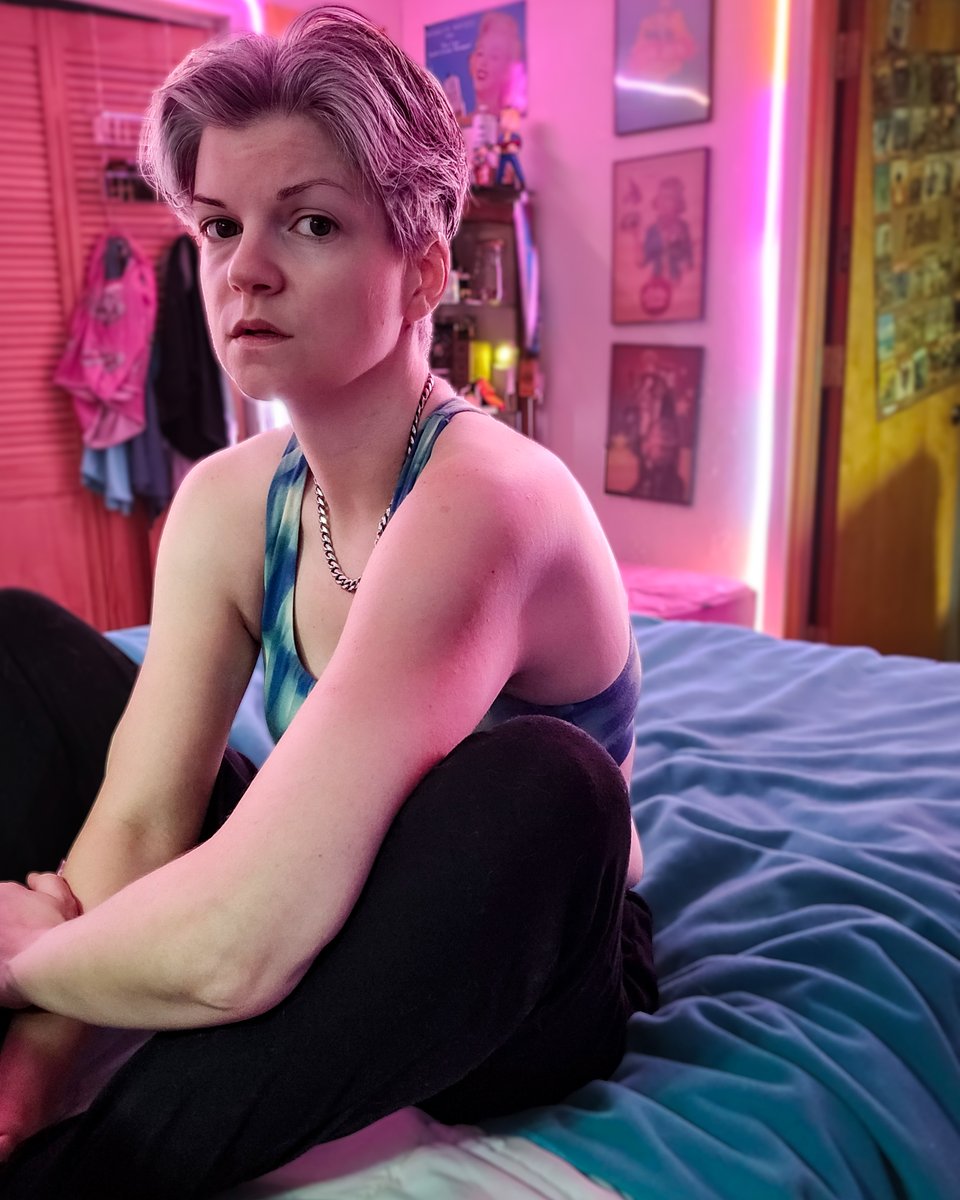 RiverJudeXXX's tweet photo. My first lil' test shoot from back in June. Maybe the background clearly showing off what a nerd I am sort of kills some mystique. 😅  #tomboy #boi #softmasc https://t.co/SwgvzOBViO